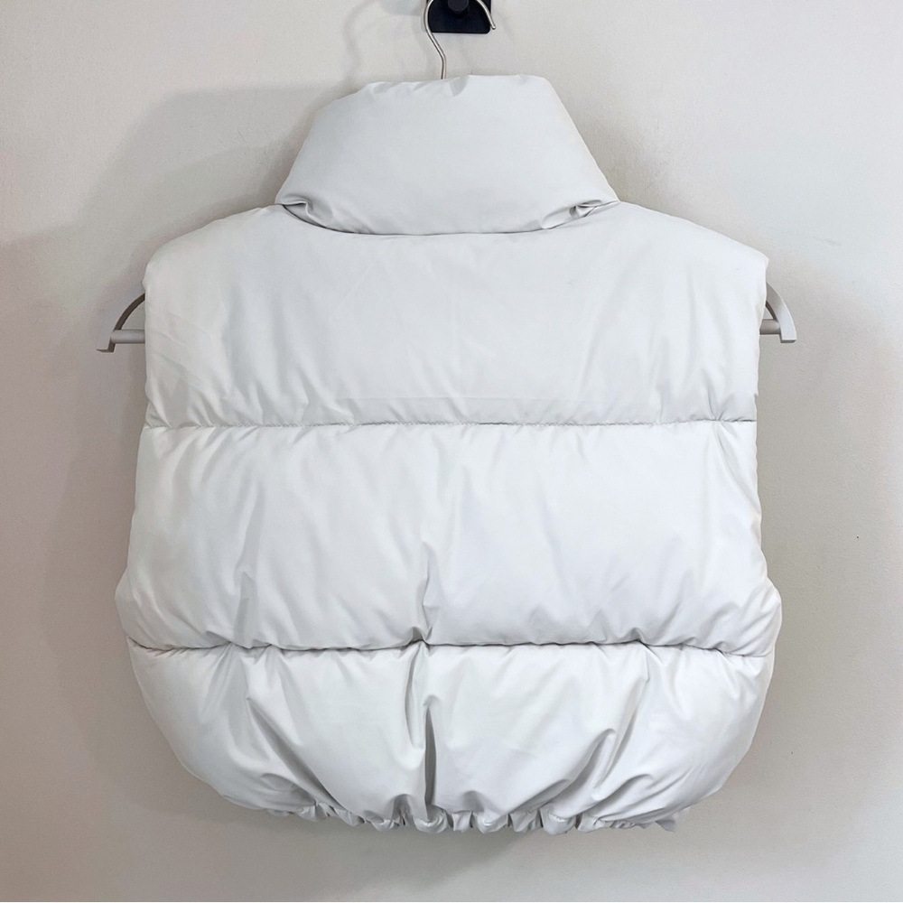 NWOT Zara Cropped Puffer Vest - Picture 5 of 14